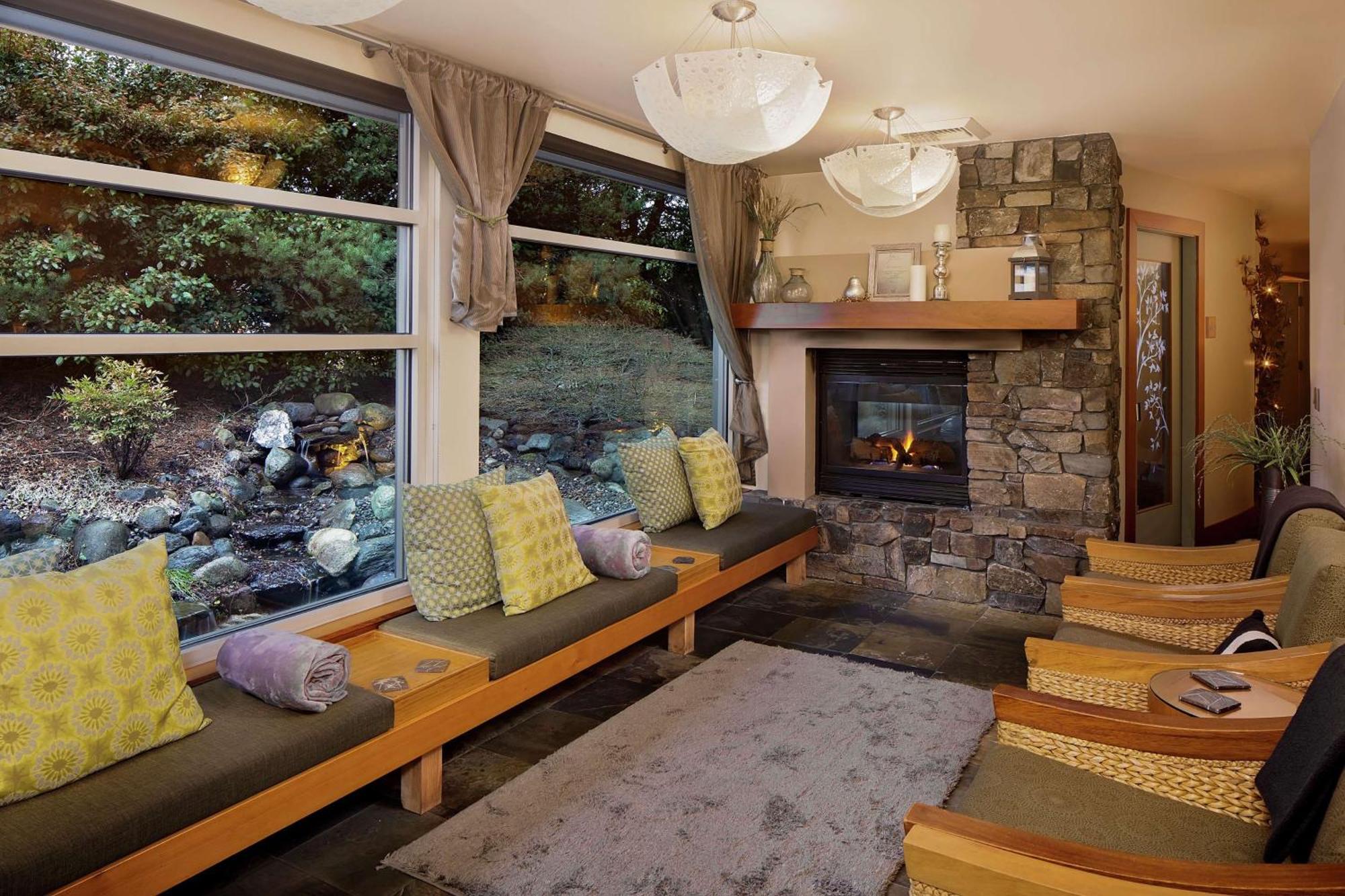 Chrysalis Inn & Spa Bellingham, Curio Collection By Hilton Εξωτερικό φωτογραφία